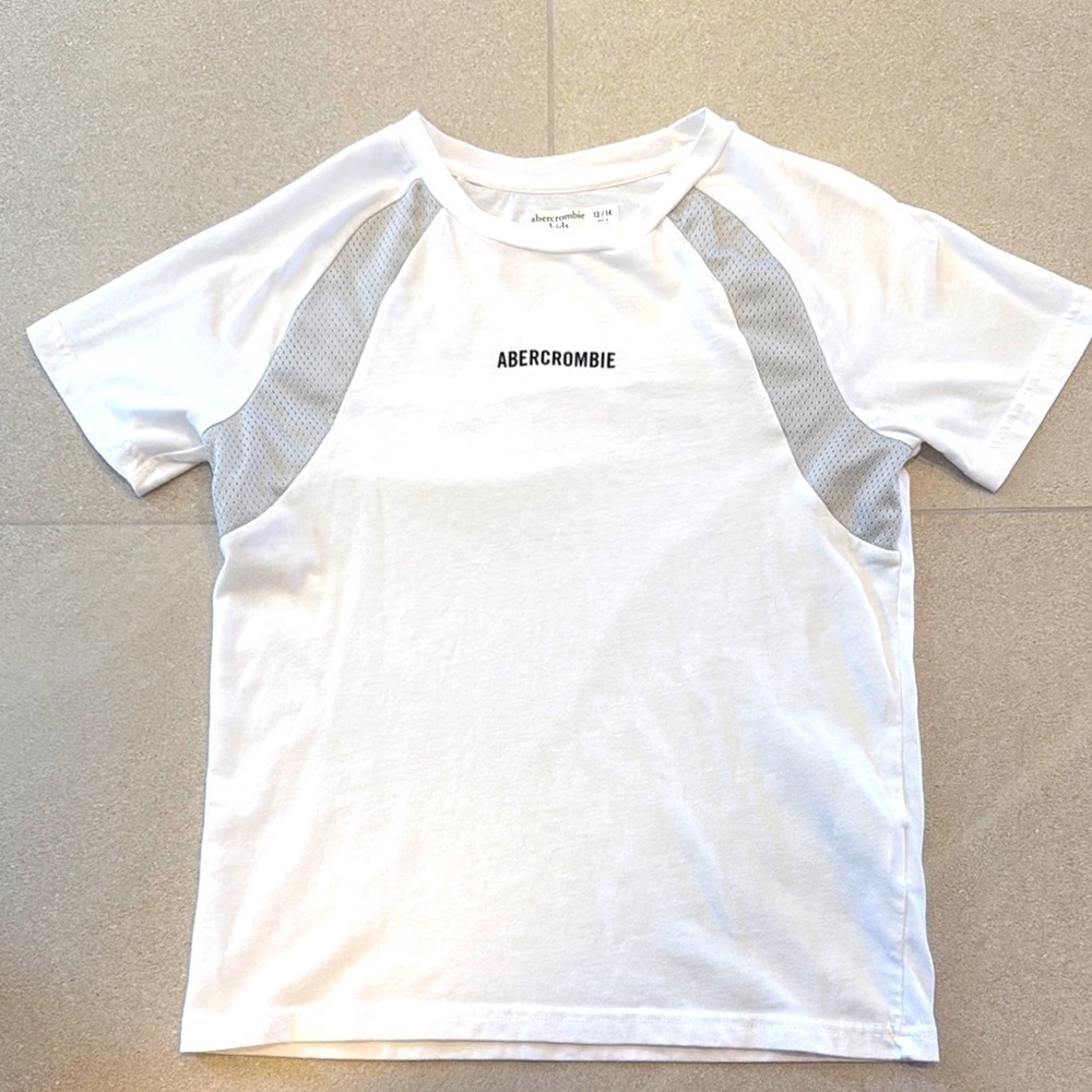 Abercrombie Kids Tee Shirt!